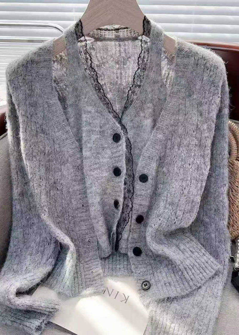 Beautifully Finished Sweater in a Timeless Design