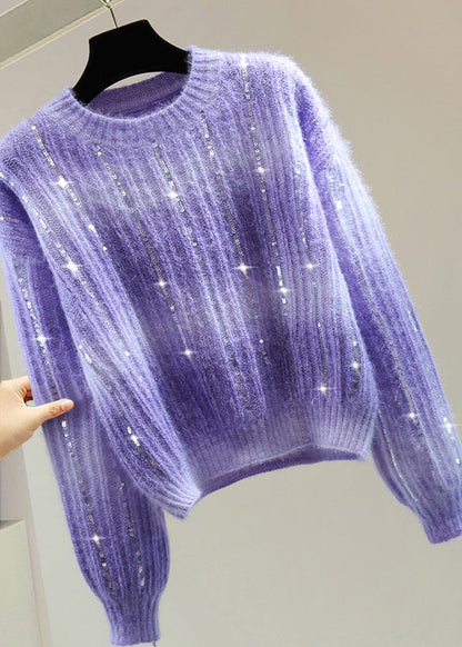 Classic Vintage Sweater with a Flattering Fit