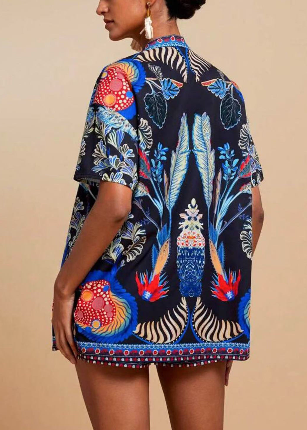 Elegantly Styled Cardigan for Everyday Wear