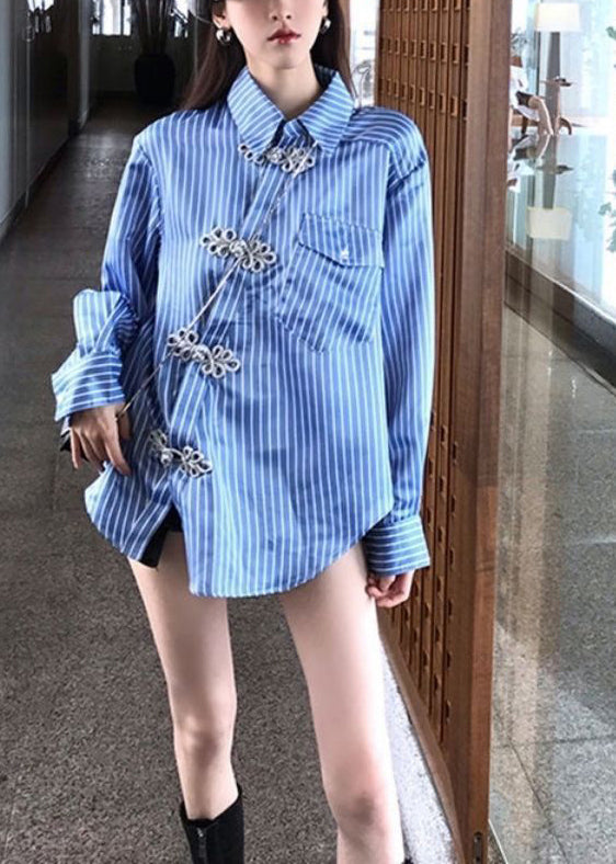 Beautifully Finished Blouse in a Timeless Design