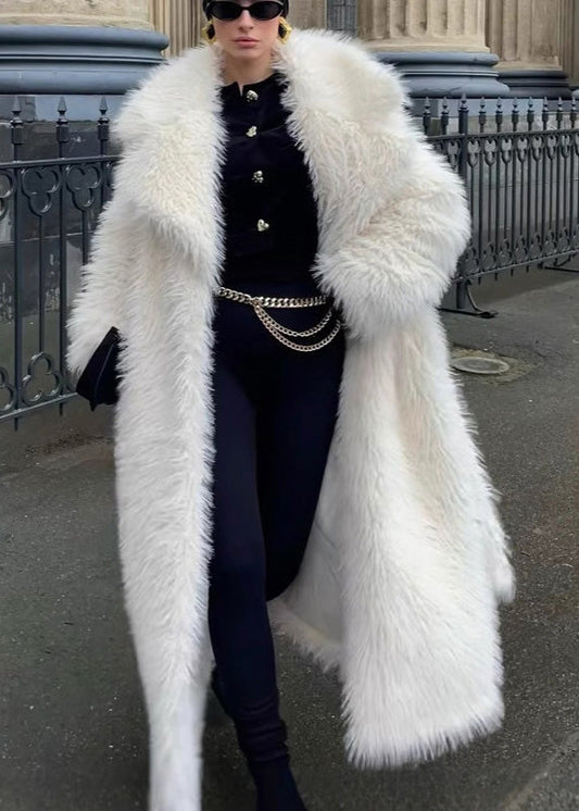 Classic Vintage & Enduringly Stylish Coat