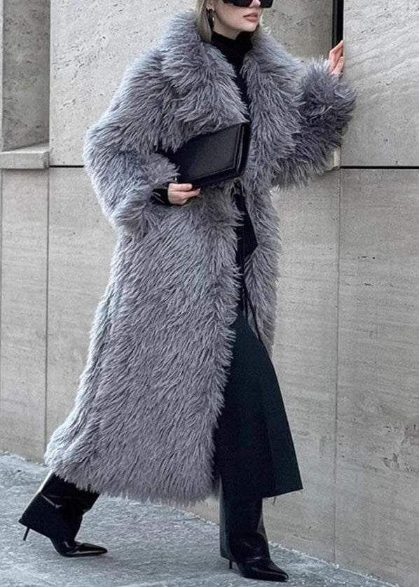 Classic Vintage & Enduringly Stylish Coat