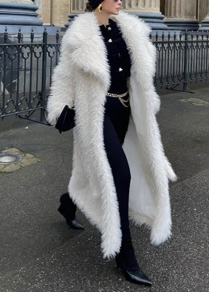 Classic Vintage & Enduringly Stylish Coat