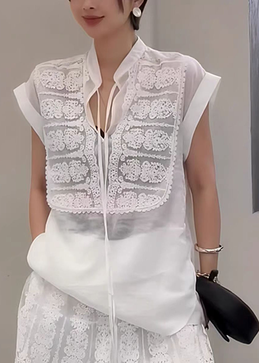 Effortlessly Elegant Top with a Timeless Design