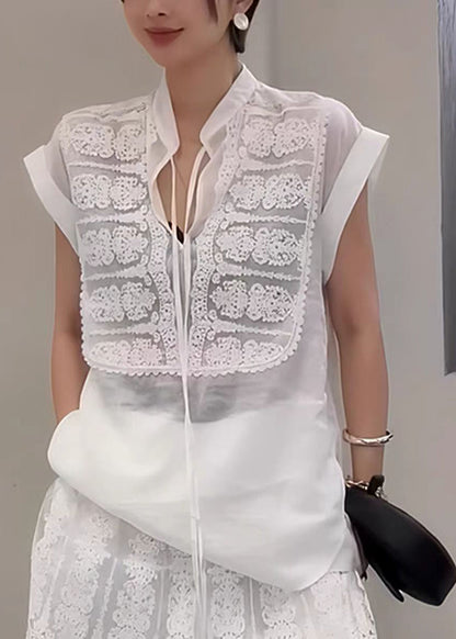 Effortlessly Elegant Top with a Timeless Design