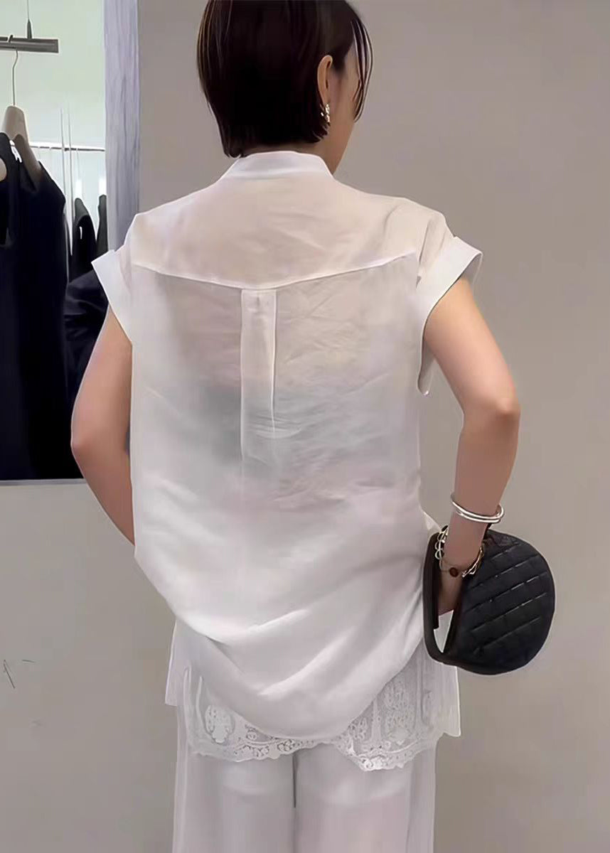 Effortlessly Elegant Top with a Timeless Design