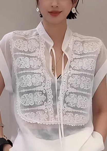 Effortlessly Elegant Top with a Timeless Design