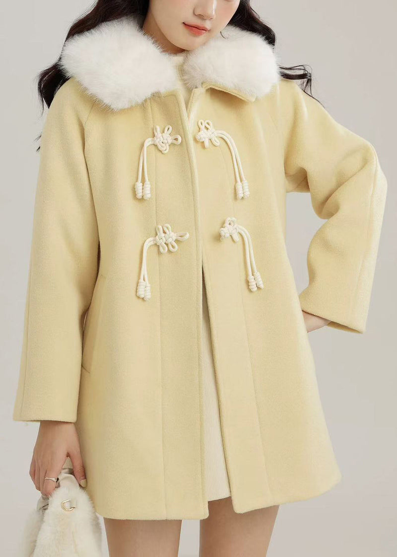 Elegantly Styled Coat for Everyday Wear