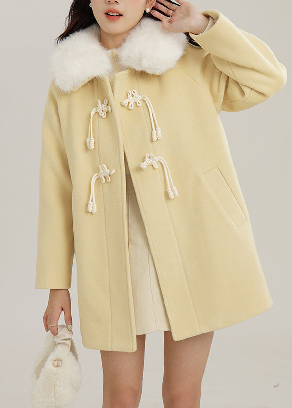 Elegantly Styled Coat for Everyday Wear