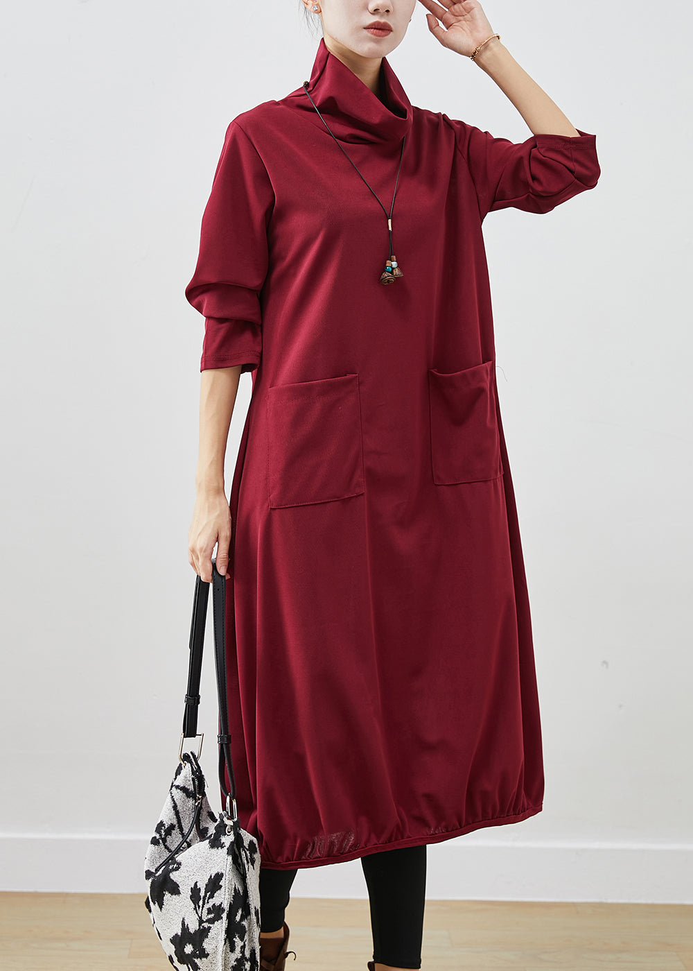 Well Tailored Dress with a Graceful Silhouette