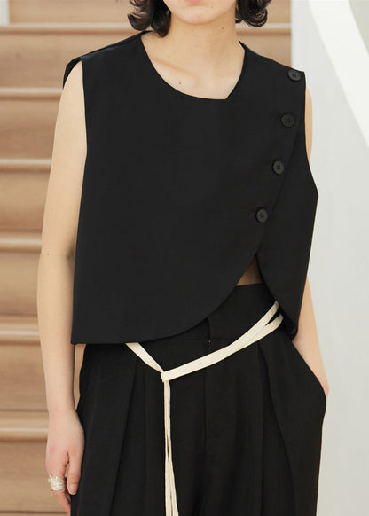 Well Tailored Coat with a Graceful Silhouette