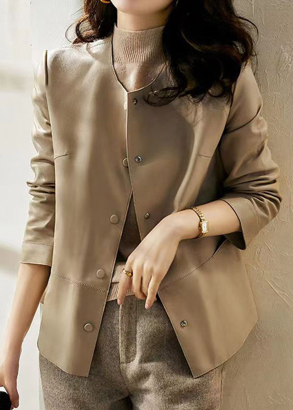 Elegantly Styled Coat for Everyday Wear