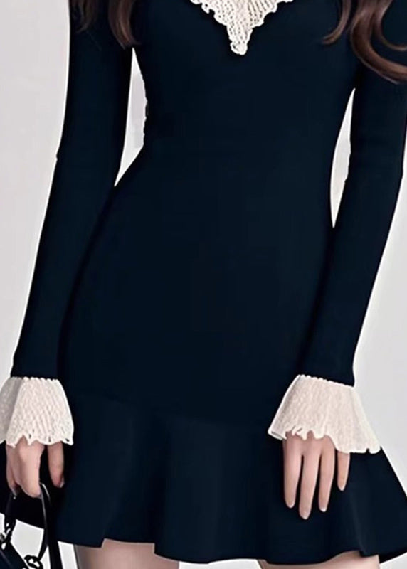 Classic Vintage Sweater with a Flattering Fit
