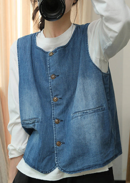 Well Tailored Garment with a Graceful Silhouette