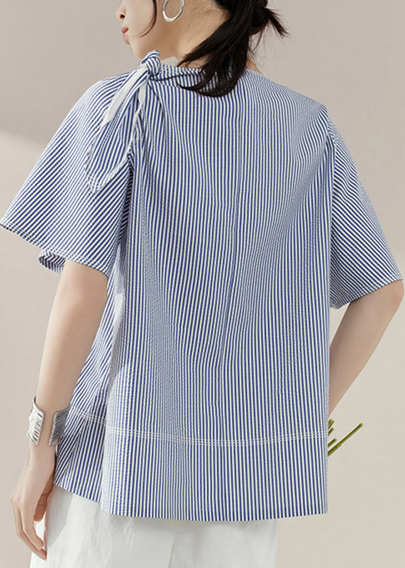 Effortlessly Elegant Top with a Timeless Design