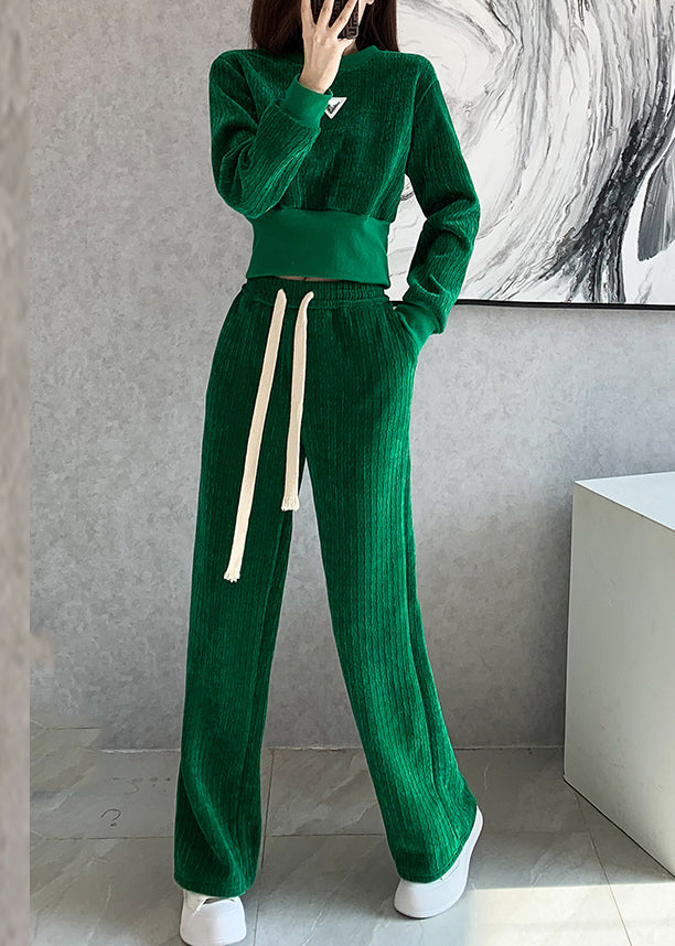 Sophisticated Pants with a Clean Classic Look