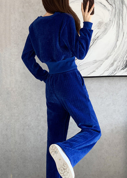 Sophisticated Pants with a Clean Classic Look