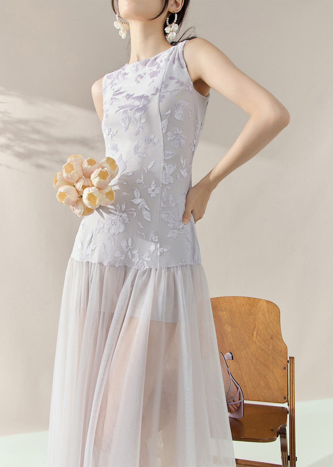 Beautifully Finished Dress in a Timeless Design