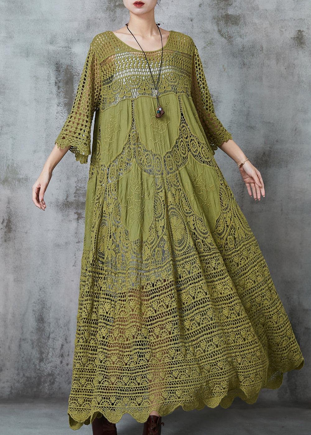 Classic Vintage Dress with a Flattering Fit