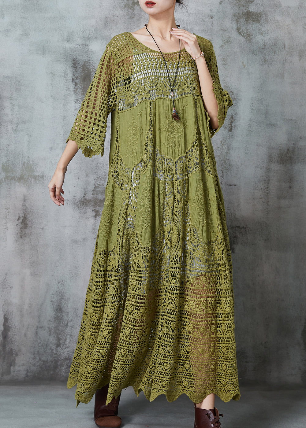 Classic Vintage Dress with a Flattering Fit