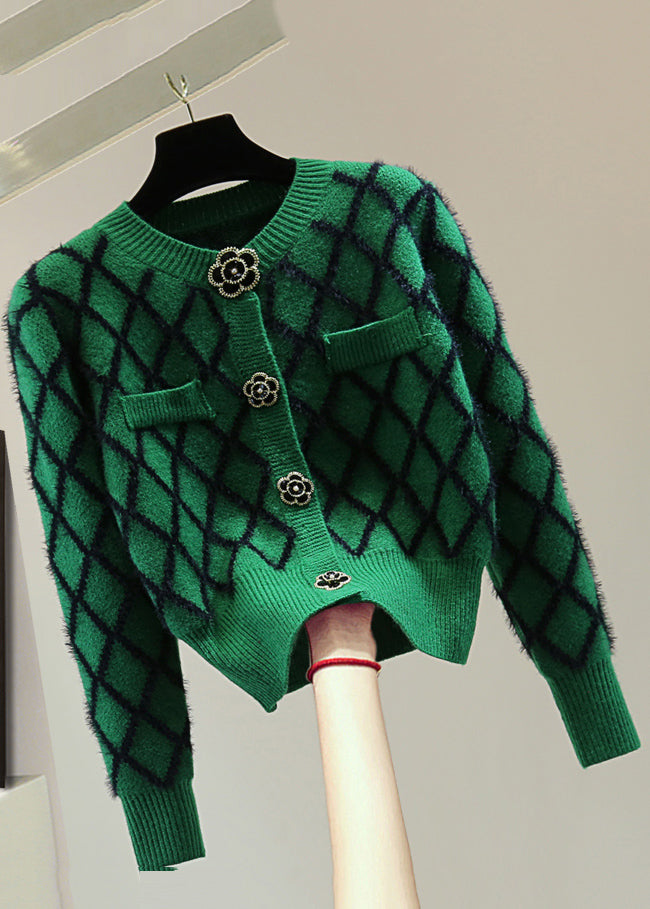 Gracefully Styled Sweater for Any Occasion