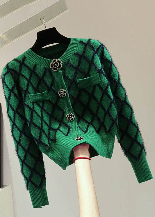Gracefully Styled Sweater for Any Occasion