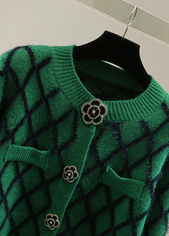 Gracefully Styled Sweater for Any Occasion