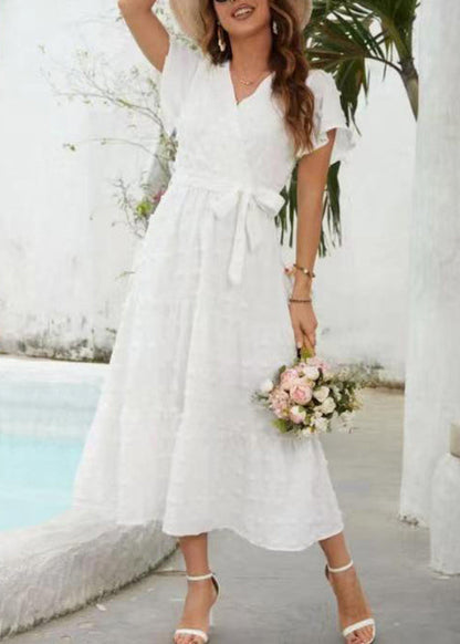 Beautifully Finished Dress in a Timeless Design