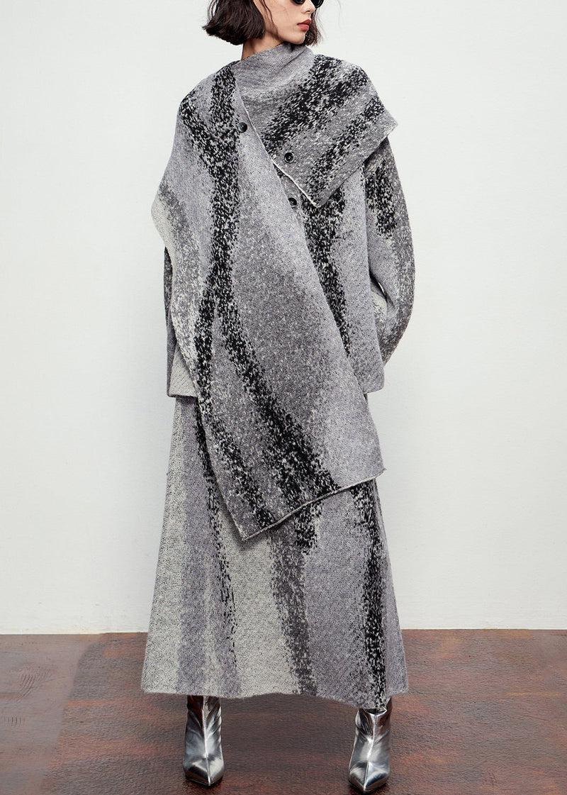 Beautifully Finished Cardigan in a Timeless Design