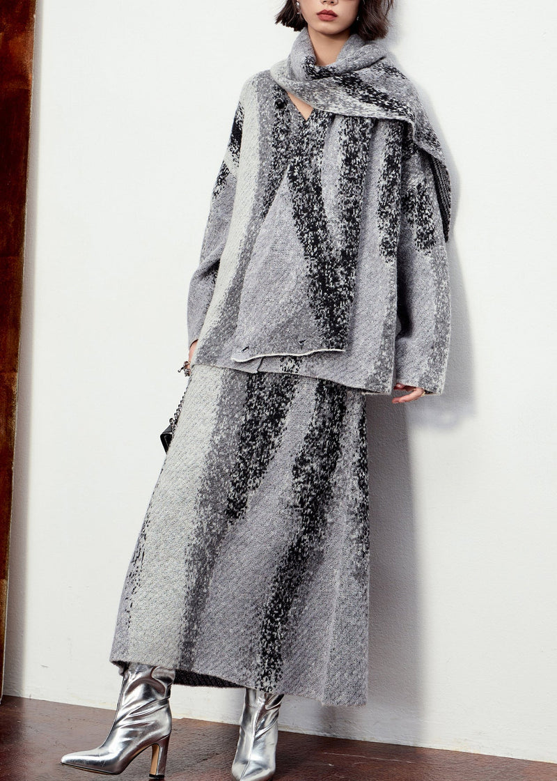 Beautifully Finished Cardigan in a Timeless Design