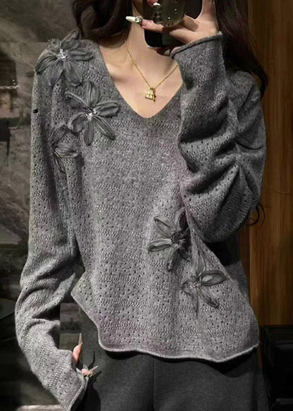 Classic Vintage Sweater with a Flattering Fit