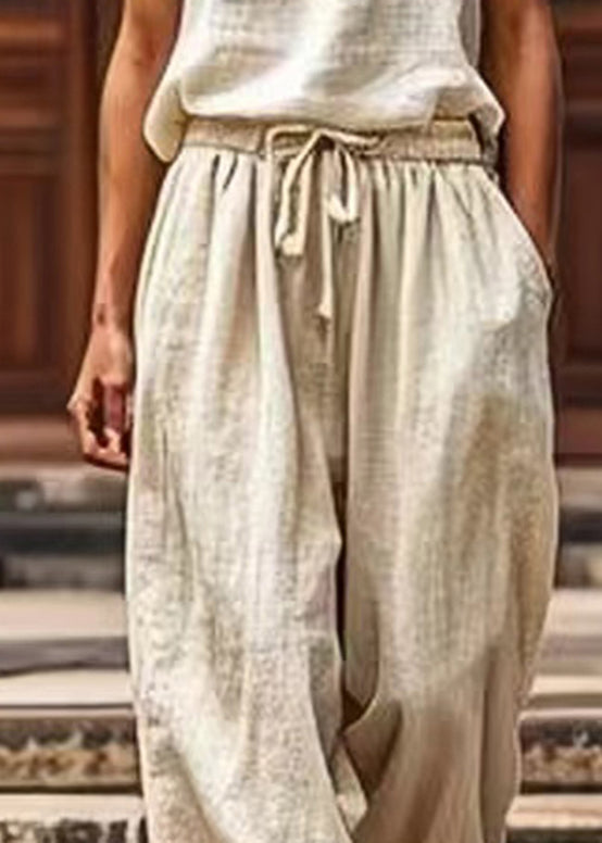 Effortlessly Elegant Pants with a Timeless Design