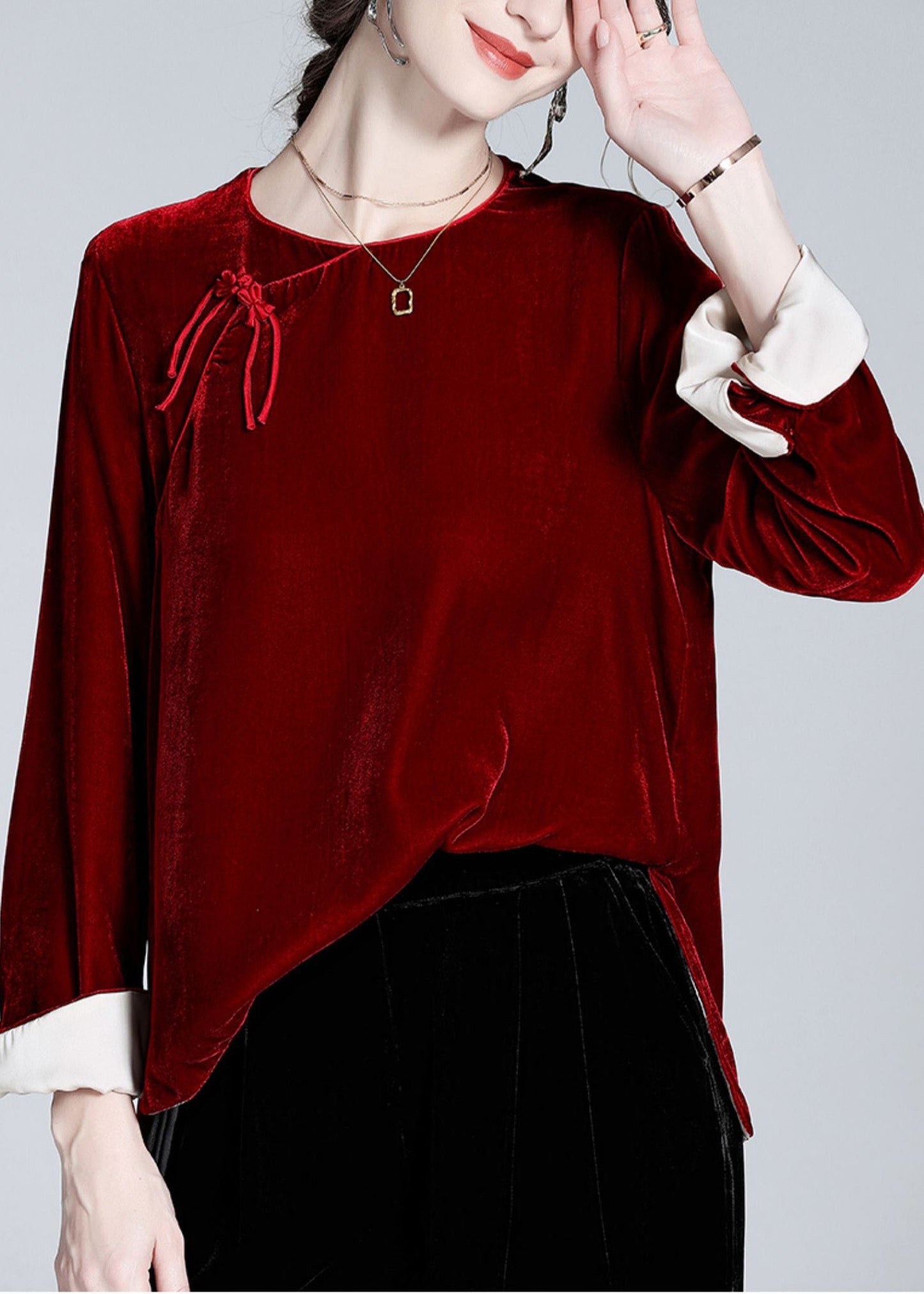 Well Tailored Shirt with a Graceful Silhouette