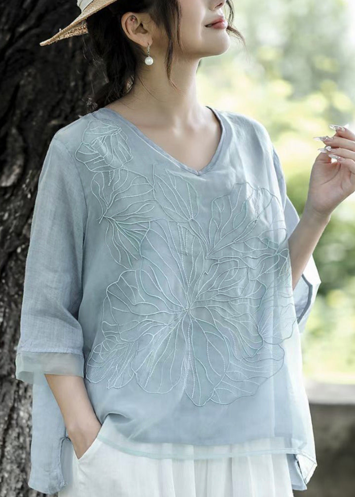 Well Tailored Shirt with a Graceful Silhouette
