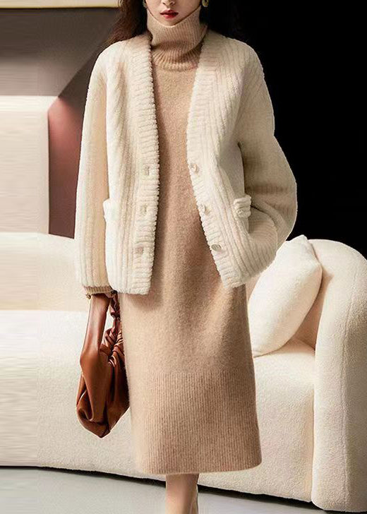 Elegantly Styled Coat for Everyday Wear