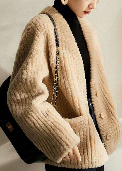 Elegantly Styled Coat for Everyday Wear