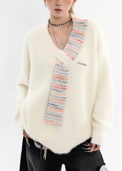 Classic Vintage Sweater with a Flattering Fit