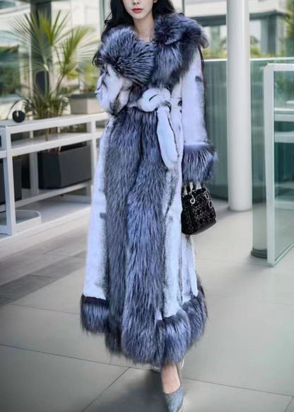 Effortlessly Elegant Coat with a Timeless Design