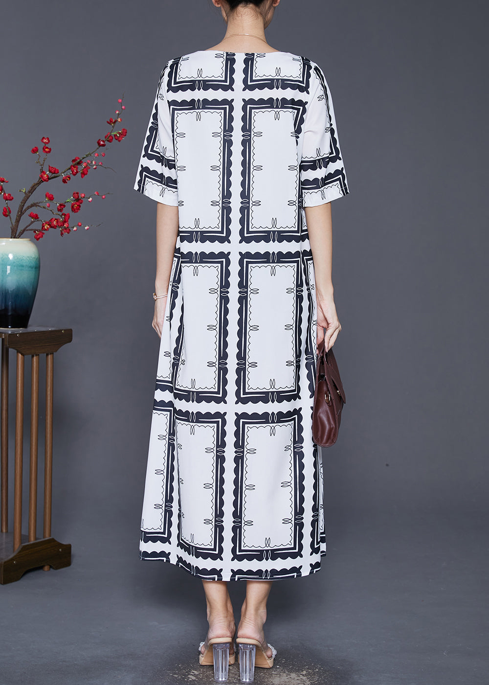 Polished Dress with an Effortless Classic Look