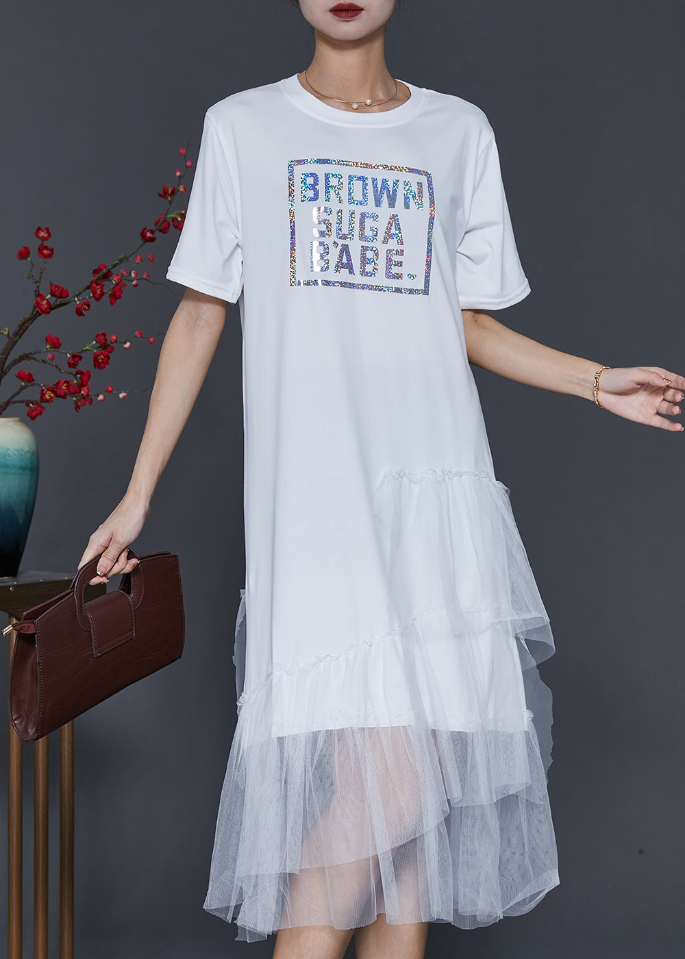 Beautifully Finished Dress in a Timeless Design