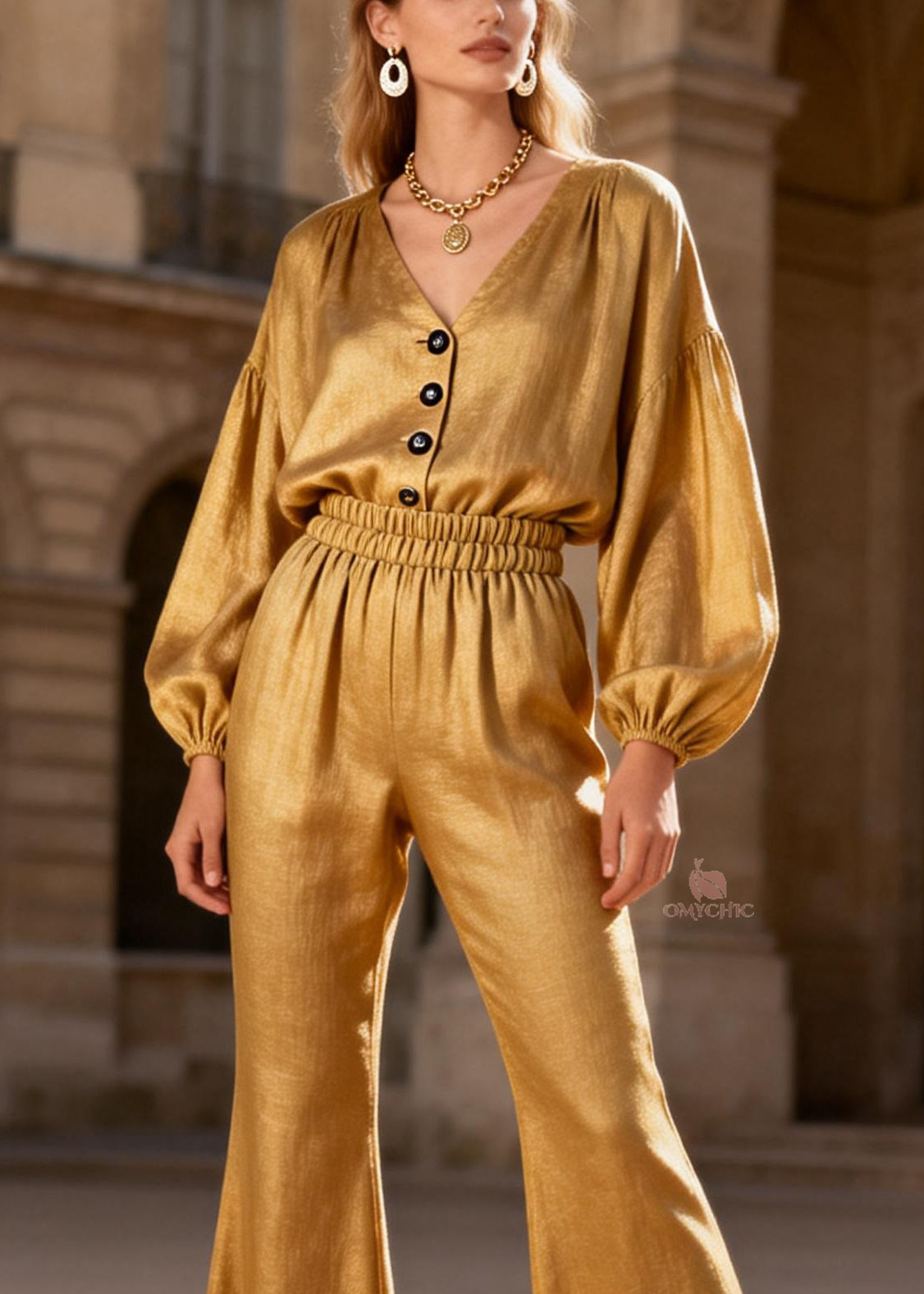 Classic Vintage Trousers with a Flattering Fit