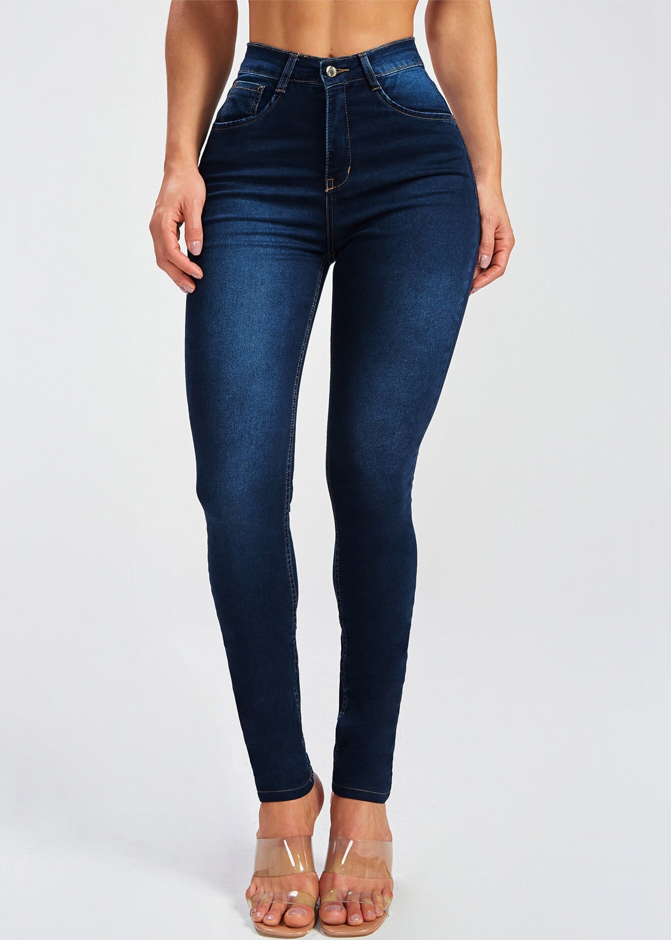 Elegantly Styled Pants for Everyday Wear