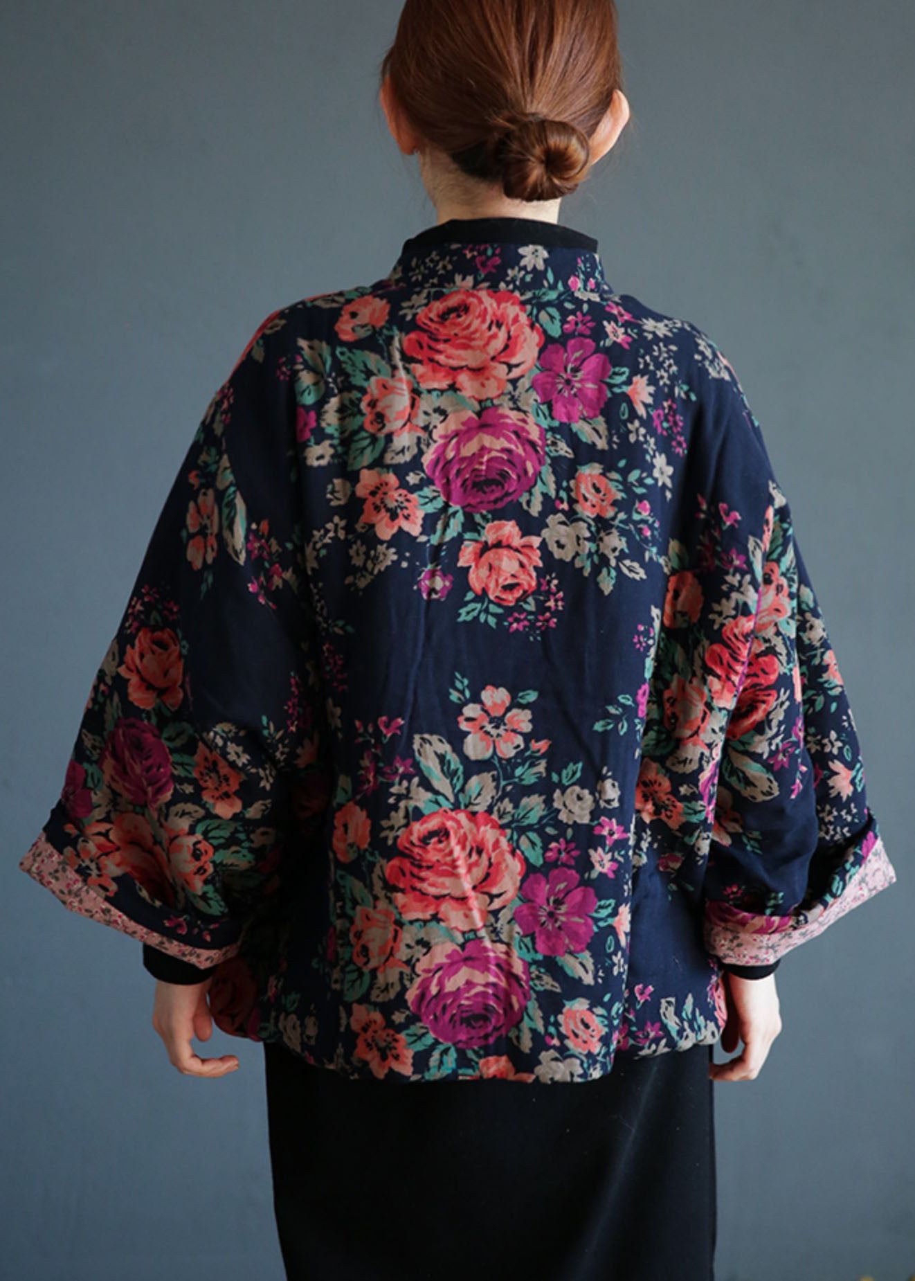 Well Tailored Coat with a Graceful Silhouette