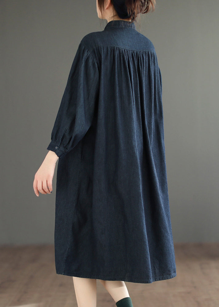 Well Tailored Blouse with a Graceful Silhouette