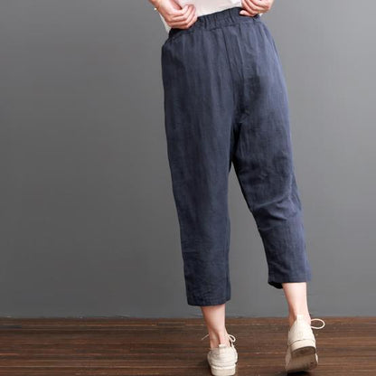 Elegantly Styled Trousers for Everyday Wear