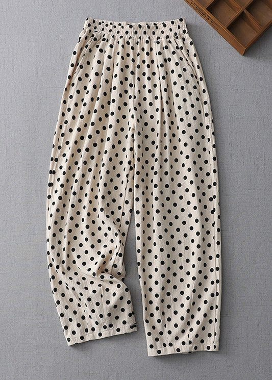 Effortlessly Elegant Pants with a Timeless Design