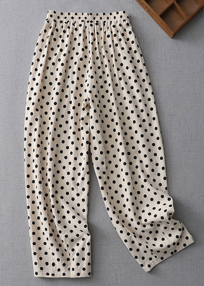 Effortlessly Elegant Pants with a Timeless Design
