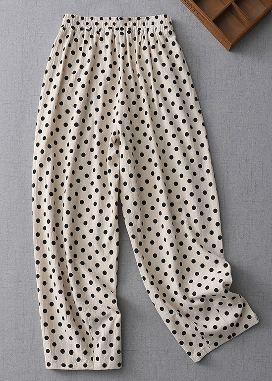 Effortlessly Elegant Pants with a Timeless Design