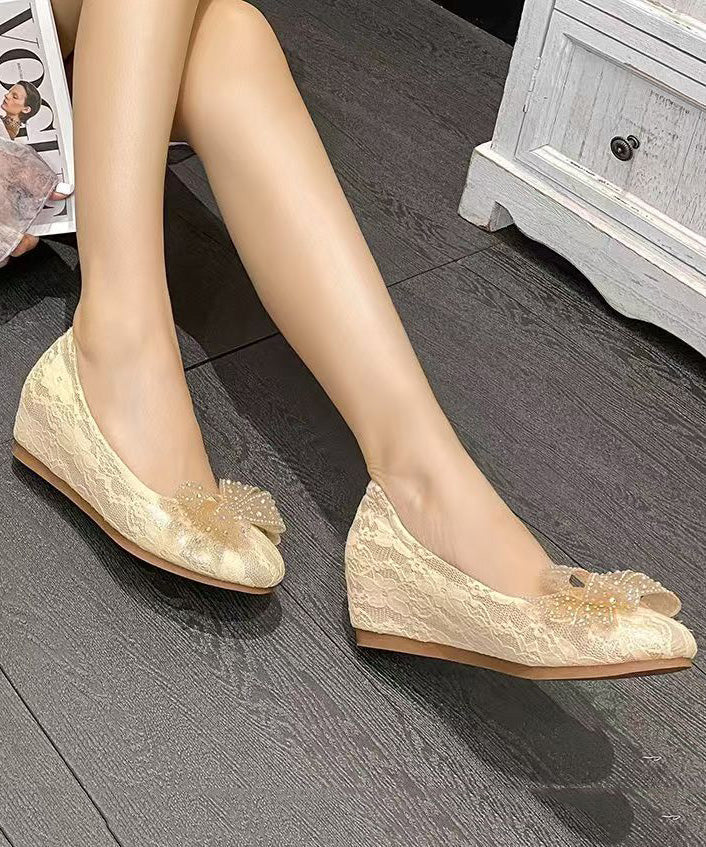 Graceful Orthopedic Shoes for Modern Look