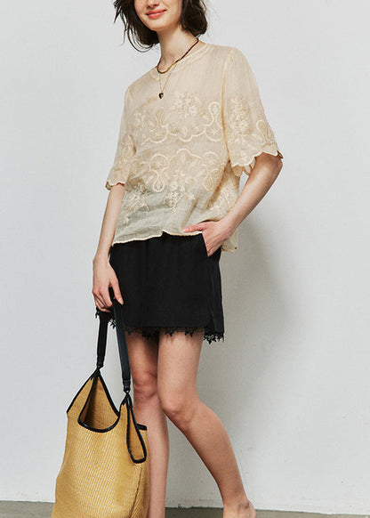 Elegantly Styled Shirt for Everyday Wear